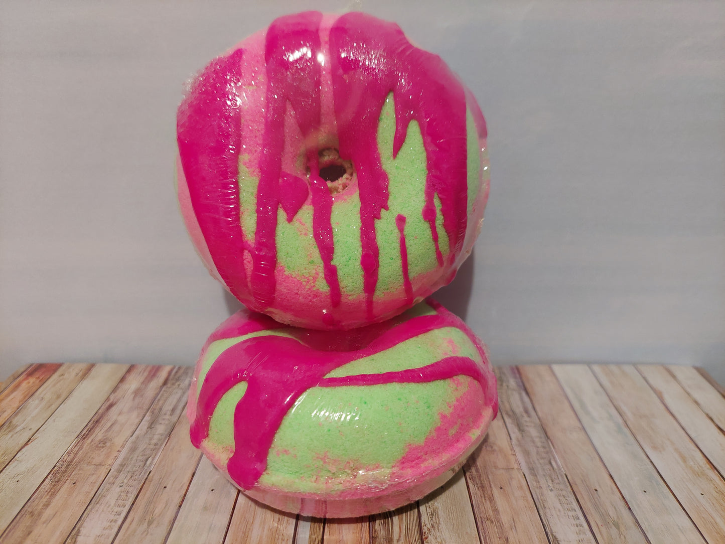 Rose Jam Bath Bomb Donut 230g